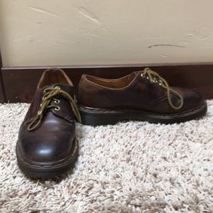 Vintage Dr. Martens lowtops